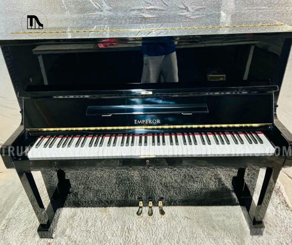 Đàn Piano Emperor có kiểu dáng sang trọng và tinh tế