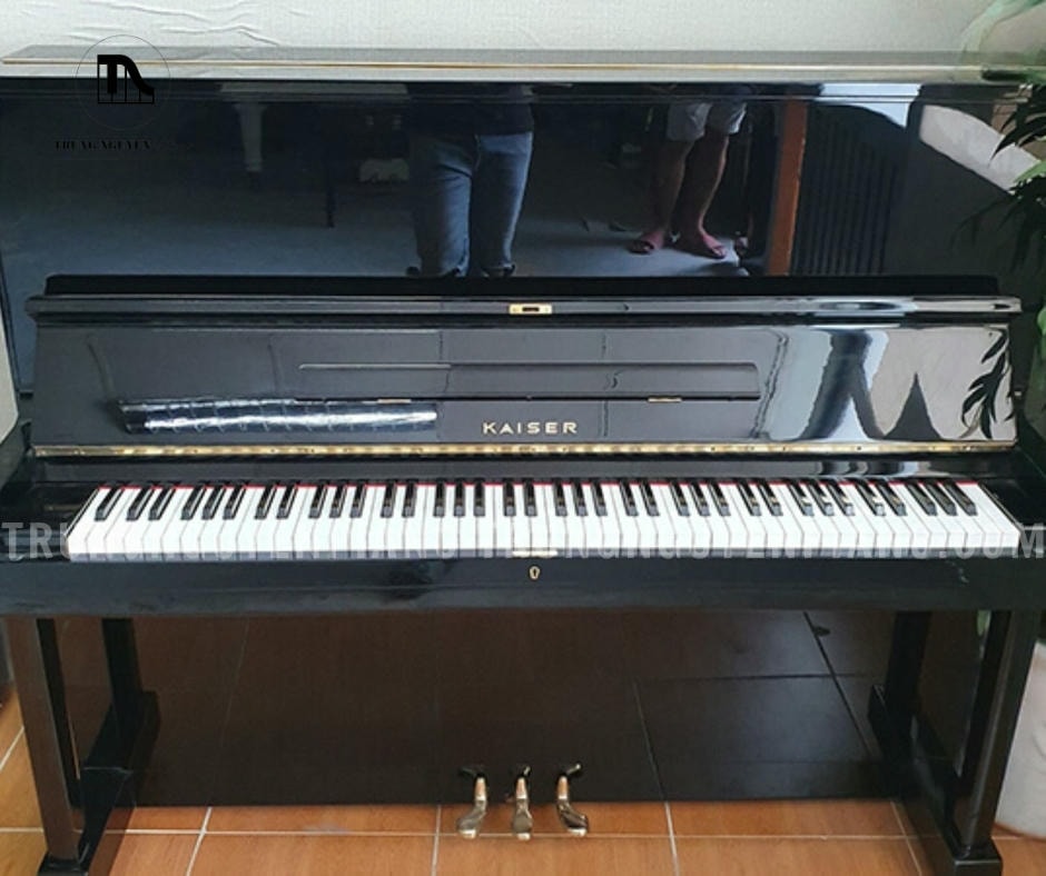 Đàn Piano Kaiser K2 có thiết kế mang đậm phong cách Châu Âu sang trọng