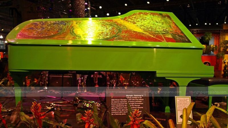 Đàn piano Olympic Chihuly, 2002