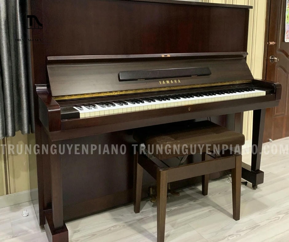 Đàn Piano Yamaha U5A với thùng đàn gỗ thông cộng hưởng hoàn hảo, tạo nên chất âm vừa trong trẻo, vừa lắng đọng