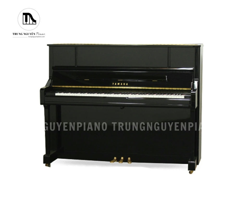 Lớp sơn đen bóng bẩy của đàn Piano Yamaha YU10 tạo nên vẻ ngoài sang trọng