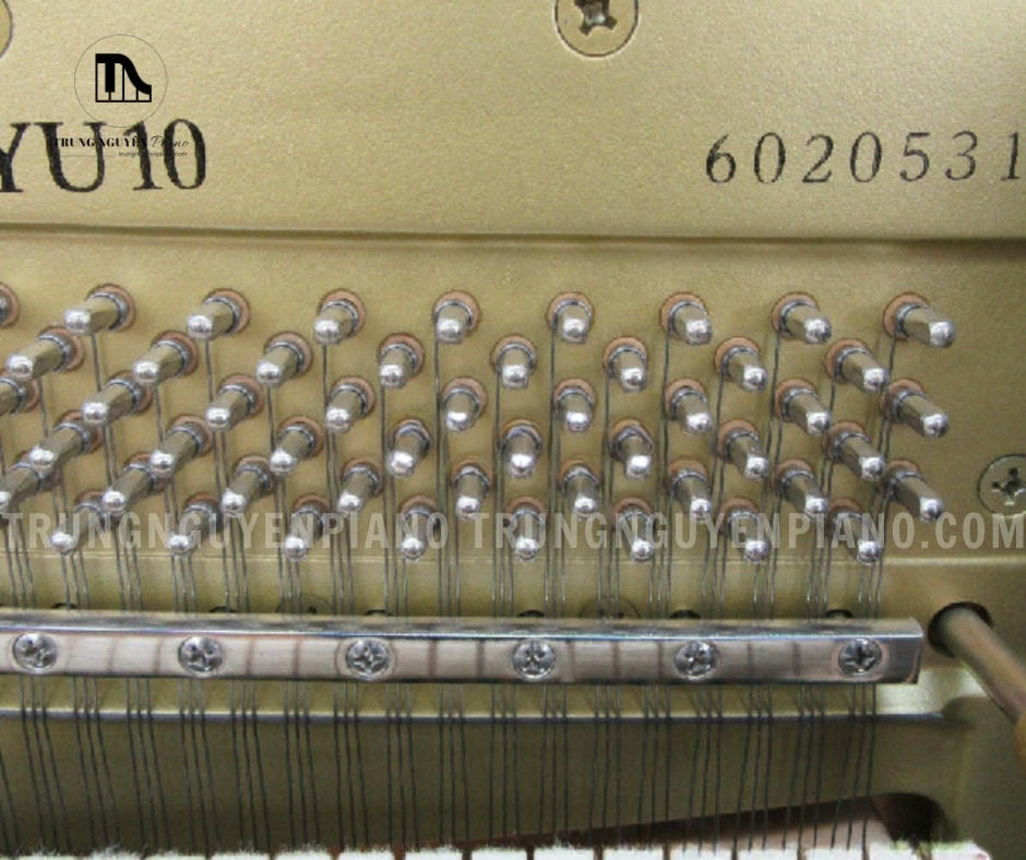 Đàn Piano Yamaha YU10 sở hữu bàn phím 88 phím chất lượng cao