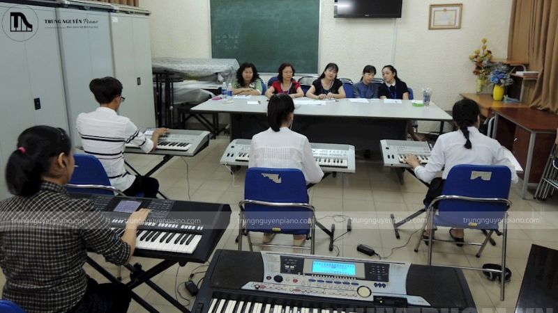 Thí sinh thi tuyển năng khiếu vào Nhạc viện TPHCM