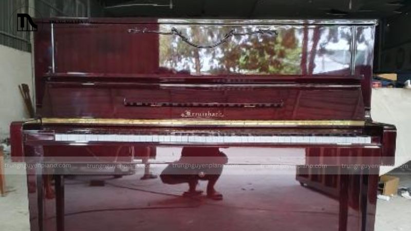 Top 05 đàn piano màu đỏ sang trọng và cá tính cho không gian của bạn 7 Đàn Piano màu đỏ Eterna