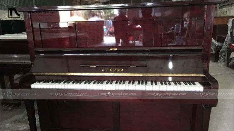 Top 05 đàn piano màu đỏ sang trọng và cá tính cho không gian của bạn 8 Đàn Piano màu đỏ Gors & Kallmann