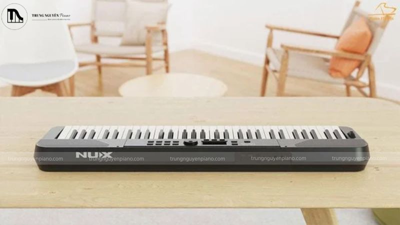 Tìm hiểu về Piano Portable - Sự lựa chọn linh hoạt cho người yêu âm nhạc 1 Piano portable là một loại piano điện được thiết kế với kích thước nhỏ gọn