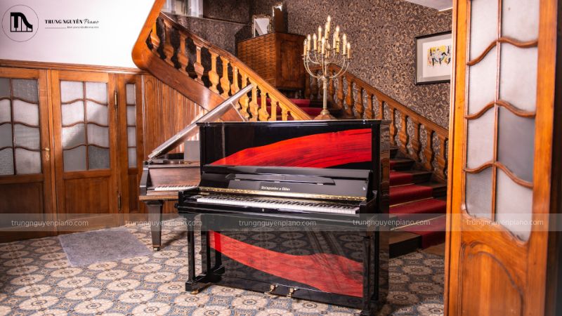 Steingraeber Upright Concert 138K