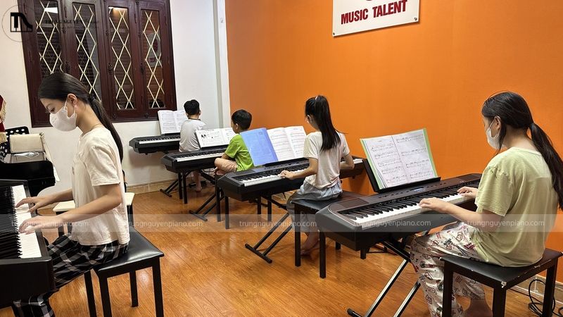 Top 10 trung tâm piano tại Hà Nội, TP HCM uy tín hàng đầu 4 Lớp học piano trong Trung tâm nghệ thuật Music Talent - Mỹ Đình