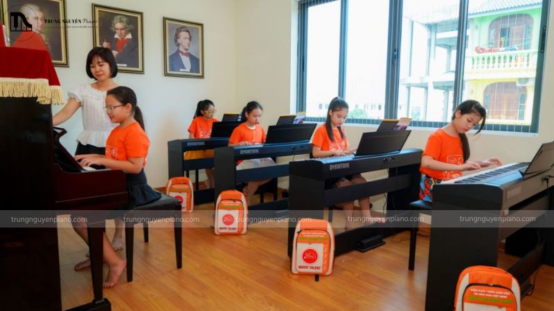 Top 10 trung tâm piano tại Hà Nội, TP HCM uy tín hàng đầu 5 Lớp học piano ở Trung Tâm Nghệ Thuật Music Talent - Cầu Giấy