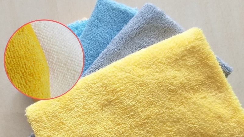 Khăn lau microfiber là sản phẩm thuộc bộ kit bảo dưỡng piano điện