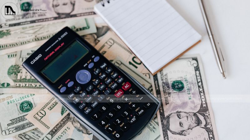 Giá Piano báo nhiêu hợp lý? Bí quyết thương lượng để mua đàn giá tốt 3 Chuẩn bị kỹ lưỡng về tài chính sẽ giúp bạn giữ vững lập trường