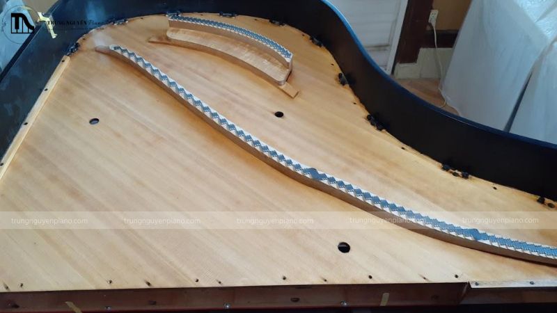 Bảng cộng hưởng trong Piano