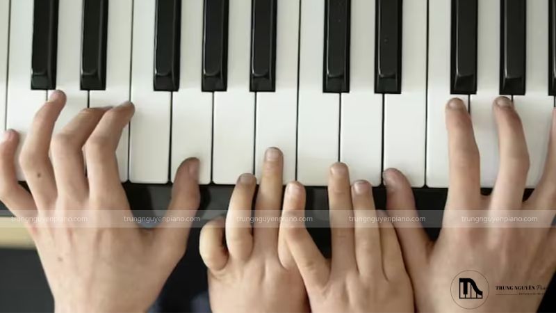 Phụ huynh hãy kiên trì đồng hành cùng con trẻ