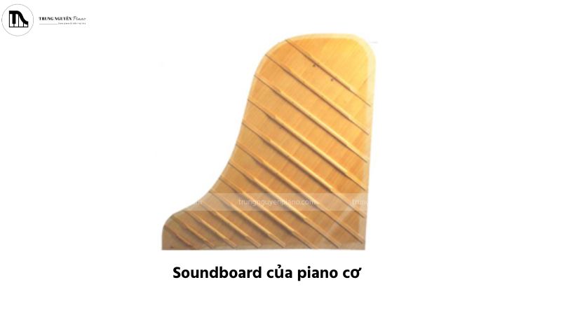 Soundboard của piano cơ cũ