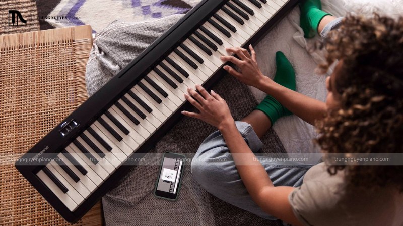 Roland FP-10 mang đến cảm giác thoải mái, sống động cho người chơi