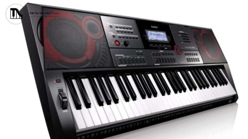 Review Casio CT-X3000: Đánh giá chi tiết - Có đáng mua? 4 Casio CT-X3000 được trang bị hệ thống loa với tổng công suất 6W + 6W
