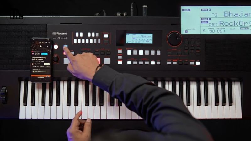 Đánh giá Roland E-X50: Review chi tiết có nên mua? 8 Roland E-X50 trang bị cổng micro 6.3mm kèm hiệu ứng vocal cơ bản