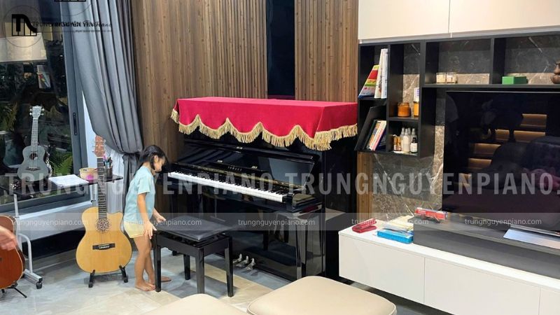 Học piano trên Grand Piano có khác gì Upright Piano? So sánh chi tiết 5 Nên chọn loại đàn nào để học tập