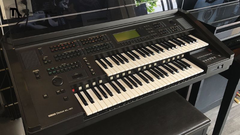 Đàn organ nhà thờ được thiết kế để mô phỏng âm thanh của đàn organ ống (pipe organ)