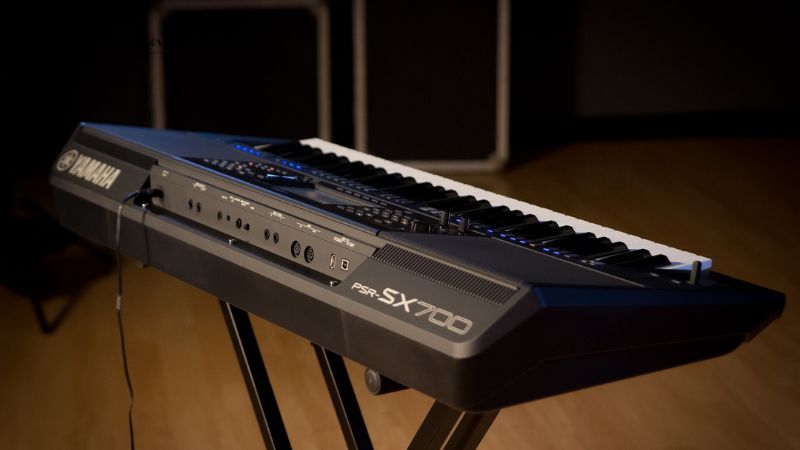 Yamaha PSR-SX700 cung cấp một thư viện âm thanh và điệu nhạc phong phú