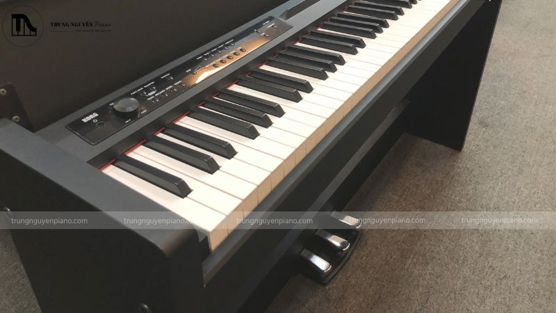 Bàn phím RH3 của Korg LP380 mang đến cảm giác chơi chân thực với độ nảy tốt, phản hồi nhanh