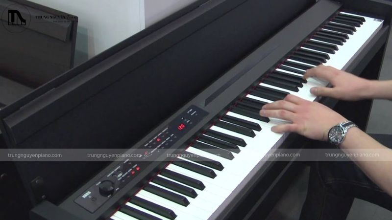 Thiết kế sang trọng, thanh lịch là điểm cộng của Korg LP380