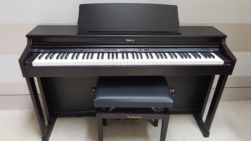 Mua đàn piano cũ Quận 1 uy tín và chất lượng ở đâu? 7 Kiểm tra ngoại hình của đàn piano cũ trước khi mua