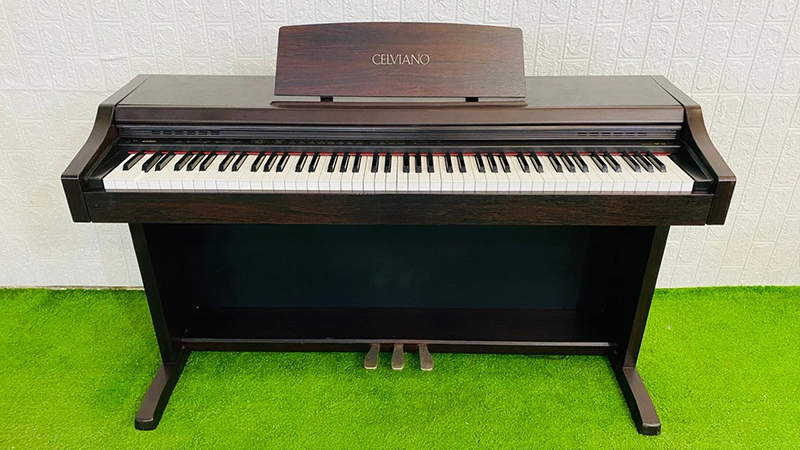 Mua đàn piano cũ Thủ Đức ở đâu? Kinh nghiệm và địa chỉ mua uy tín 6 Kiểm tra ngoại hình của đàn piano điện cũ