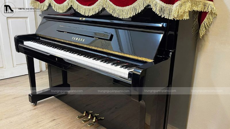 Giá của đàn piano Yamaha U1H cũ