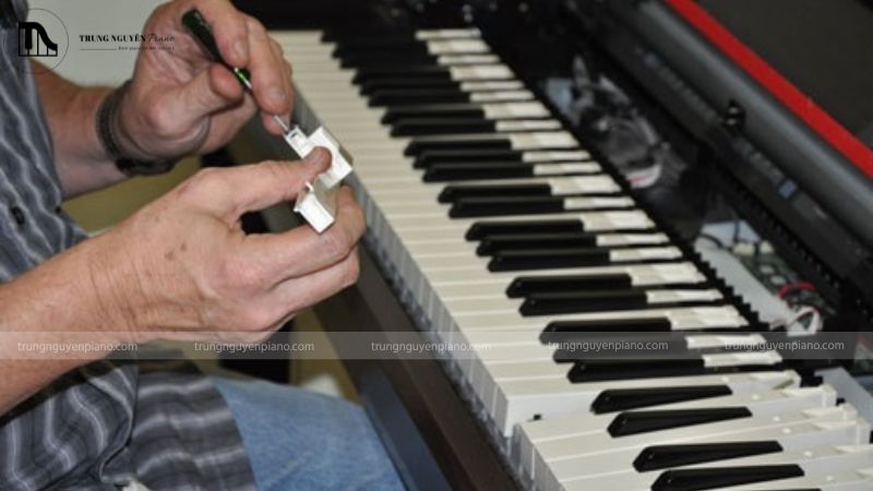 Bảo hành và sửa chữa piano điện cũ là điều cần thiết