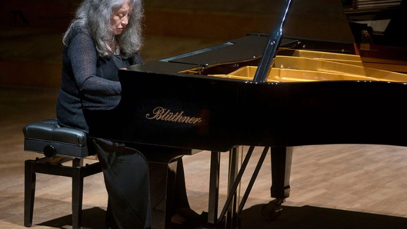 Thách thức lịch sử của đàn piano Blüthner 