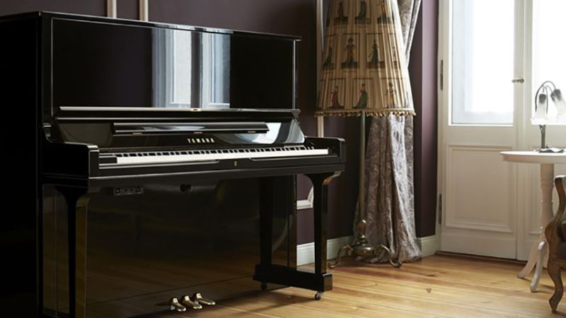 Upright Piano được đặt trong phòng