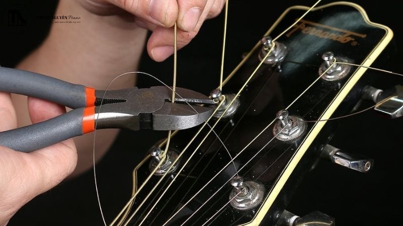 Khi nào nên thay dây đàn guitar