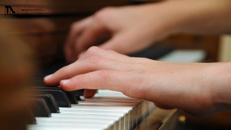 Nhạc Blues là gì? Hướng dẫn chơi Piano/Guitar Blues cơ bản 4 Hướng dẫn chơi piano Blues đơn giản