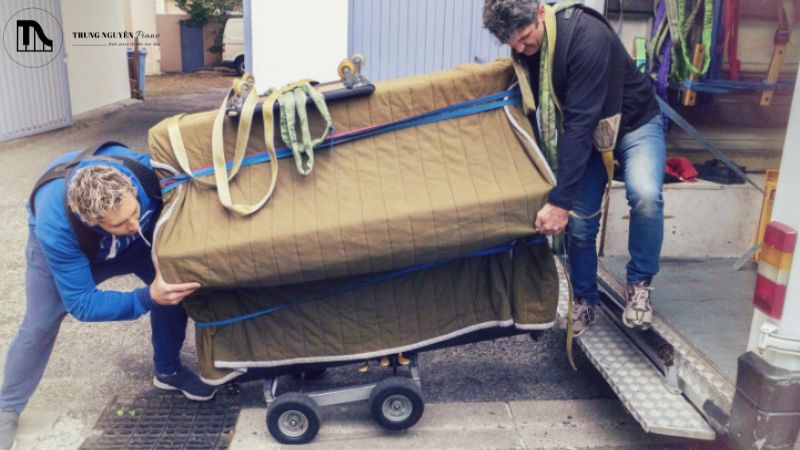 Dịch vụ vận chuyển đàn Piano Trung Nguyên Piano trọn gói 5 Yếu tố ảnh hưởng đến chi phí vận chuyển piano