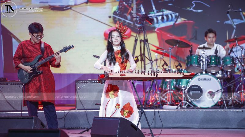 Từ hòa tấu, ban nhạc đến dàn nhạc – chơi nhóm giúp rèn kỹ năng và khám phá vai trò âm nhạc đa dạng.