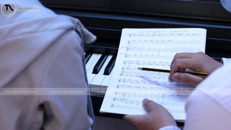 Hướng dẫn chi tiết cách chọn repertoire piano theo trình độ phù hợp 3 Chọn repertoire piano theo trình độ cần dựa trên tiêu chí rõ ràng: kỹ thuật, nhạc cảm và khả năng đọc nhạc