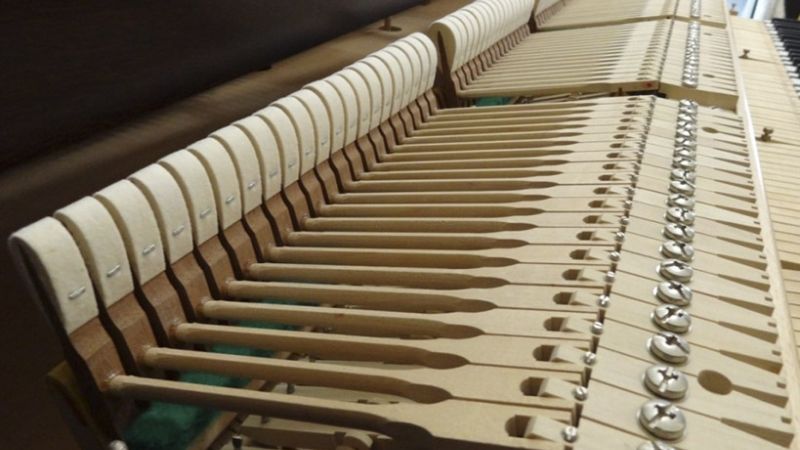 Cơ chế búa giúp tạo cảm giác phím chân thực trên đàn piano cơ