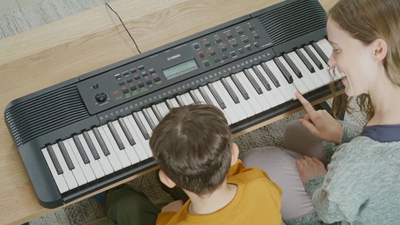 Đàn Yamaha PSR-E273 phù hợp cho trẻ mới tập chơi organ