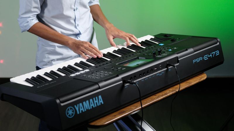 Đàn Yamaha PSR-E473 thường thấy trong các buổi biểu diễn nhỏ