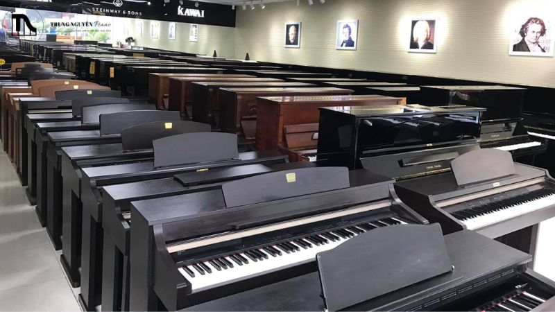 Mua đàn Piano trưng bày: Lợi ích, rủi ro và cách kiểm tra 1 Đàn piano trung bày là gì