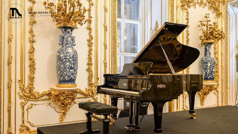 Đàn Grand Piano cần được lên dây định kỳ, thường là 1-2 lần mỗi năm