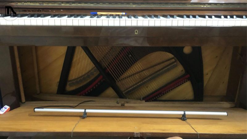 Bảo quản đàn piano ngày mưa ẩm ướt