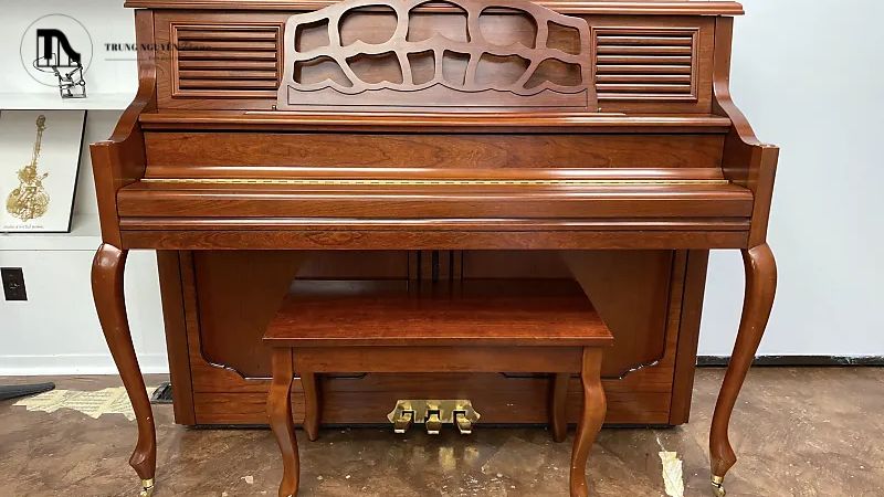 Chất lượng vật liệu đóng vai trò then chốt trong việc quyết định độ bền và tuổi thọ của một cây đàn piano cơ