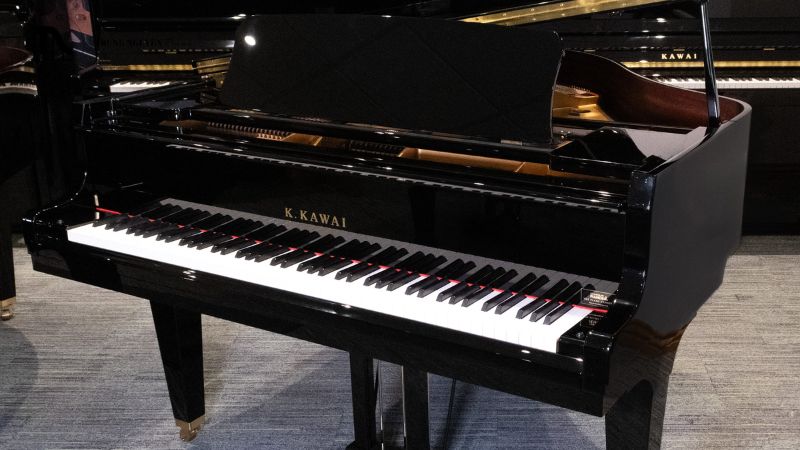 Piano Nhật Bản mới hoặc các model cao cấp đã qua sử dụng của Nhật