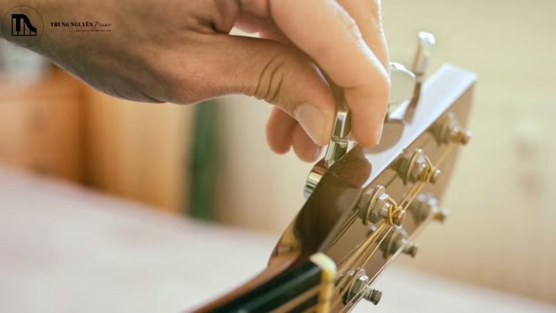 Rè dây đàn Guitar: Nguyên nhân phổ biến và cách khắc phục 7 Lúc nào nên mang guitar đi đến nơi sửa chuyên nghiệp