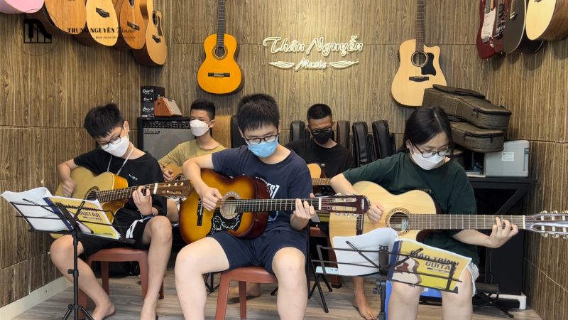 Trách nhiệm với tập thể và mong muốn đóng góp tích cực sẽ giúp bạn duy trì kỷ luật tự giác cao hơn