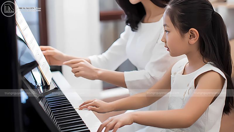 Ưu điểm Suzuki Piano không chỉ ở kỹ thuật, mà còn ở việc nuôi dưỡng tình yêu âm nhạc và khả năng cảm thụ sâu sắc từ sớm.