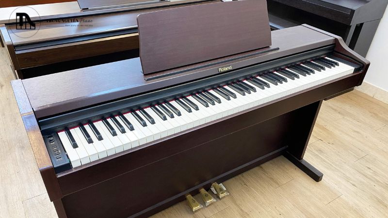 Roland sử dụng công nghệ SuperNATURAL Piano Modeling