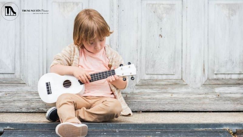 Lưu ý sử dụng và kiểm tra Ukulele định kỳ